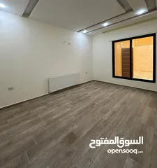  7 شقة جديدة مع مسبح خاص في شارع الجامعة الجبيهة بسعر 110 الاف
