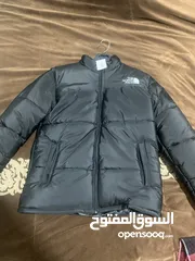  1 جاكيت THE NORTH FACE  الاصلي جديد غير مستعمل ولا ملبوس