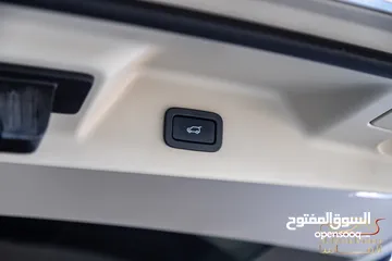  7 Range Rover Vogue Hse 2020 Plug in hybrid   السيارة بحالة الوكالة و قطعت مسافة 50,000 ميل فقط