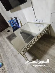  3 طاوله زجاج...مستعمله  اثات غرفه نوووم جديد