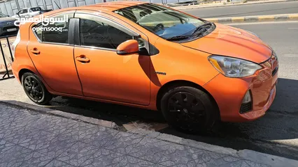  5 سيارة بريوس سي 2012 - Prius C  بحالة ممتازة 4 جيد