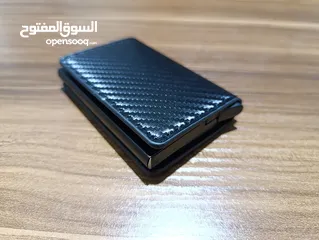  12 حافظة بطاقات معدن مع محفظة جلد مميزة لون اسود كاربون فايبر مميز