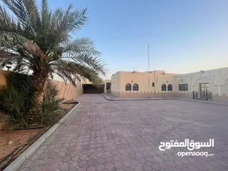  3 للبيع بيت زاويه منطقة دسمان موقع مميز 13200 قدم