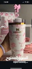  1 Stanely cup new style مطرة ستانلي برسمة جديدة مختمة ختم الاصلي  لون ابيض مورّد بزهر تحفظ البرودة