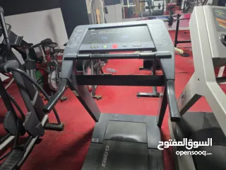  28 نادي حديد كامل الاجهزة