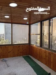  10 بيت مستقل للبيع عباره عن طابقين مستقلات