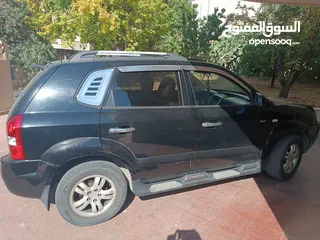  4 للبيع جبين سنتافية و توسان موديل 2006