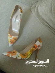  2 Manolo Blahnik heels  handmade in Italy