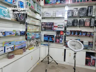  7 محل فتحتين الكترونيات. في شملان جولة فتح الرحمن  موقع المحل علا الجوله  بضبط