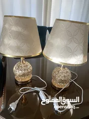  1 تيبل لامب ، غرف ضيوف