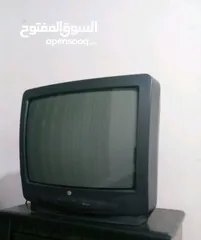  2 شاشة كمبيوتر لينوفو مع تلفزيون 21 بوصة