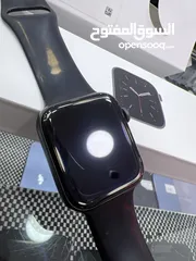  6 Used Apple Watch Series 6 (44mm) ساعة ايفون الاصدار السادس مستعملة معها كرتونتها