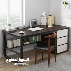  7 مكتب عصري فاخر يجمع بين الأناقة والعملية!  يتكونمن هيكل معدني أسود قوي يمنح المكتب ثبات وأناقة.