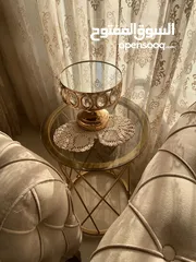  1 للبيع طقم كنب مع طقم طاولات - بحالة ممتازة