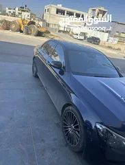  2 Mercedes-Benz E220d