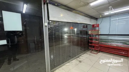  3 الواح سيكوريت بالاضافة الي باب وسط