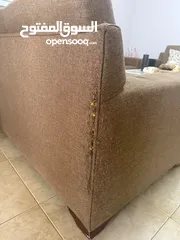  5 طقم كنب بني للبيع بحالة جيدة