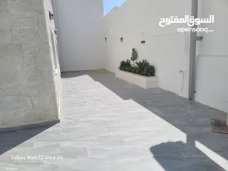  9 شقة غير مفروشة ( جزء من فيلا ) للإيجار ( Property 37274 )-174842281