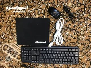  5 PS4بحالت الوكاله ممتاز معه ايد وحده ويد خربانه دينارين بتصلحها