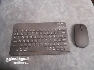  1 كيبورد لاسلكي بحاله الوكاله السعر 5دنانير