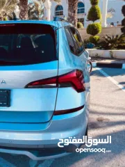  6 سياره سكودا كميك للبيع لون رمادي