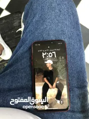  2 تلفون xr مغير شاشه اصليه جدا منيحه و مغير بطاريه اطليه جدا مكسور من ورا بس مش مثر تلفون سعرو