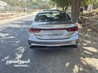  3 كيا سيراتو 2021 لون مميز بوضع الشركة