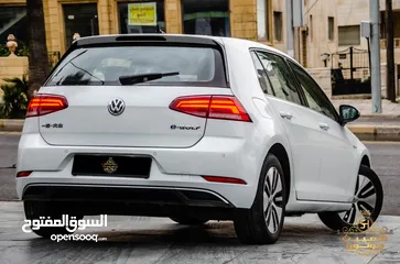  24 Volkswagen E-golf 2019  •السيارة بحالة ممتازة جدا