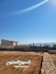  8 ارض استثمارية بشمال عمان / الاردن في كومباوند بابيلون باطلالة خلابة