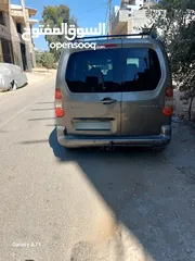  1 بيجو بارتنر