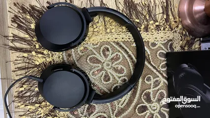  4 Skull candy headphones in new condition   for sale