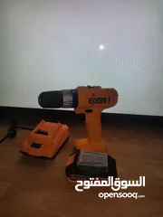  1 دريل نظام شاكوش مع بطارية و شاحن بحاله ممتاز مطابق للجديد 18 وضع لشد و فك البراغي 2 وضع للسرعه