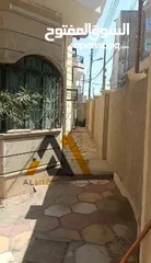  7 منزل تجاري للايجار - حي عمان 300 متر موقع مميز ركن على شارعين