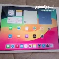  1 ايباد جيل ثامن وكالة مع كامل أغراضه