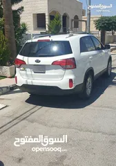  8 كيا سورينتو 2015 مواصفات خليجي مالك واحد بحالة ممتازة للبيع