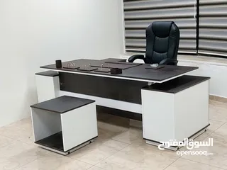  24 مكتب قياس 160*80 مع جانبيه وطاولة وسط خشب لامينت مستورد بسعر المصنع تفصيل جميع الموديلات جميع المقاس
