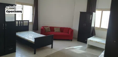  1 الشارقة النهدة بجانب باص دبي مباشرة