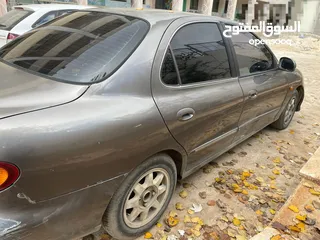  7 هيونداي لنترا 2000