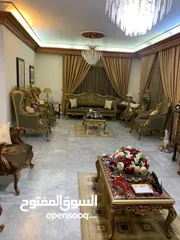  6 فيلا مستقلة للبيع الرابيه على مساحة ارض دونم تصلح لسكنتين  كل طابق 350 م