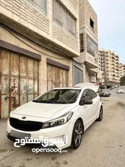  4 كيا سيراتو فل اضافت سعر مميز كاش فقط  ابد صفر سحب شركة عداد قليل جنط مميز  لون مميز سليمة بدون حوادث