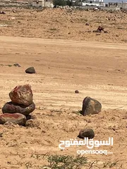  6 اراض سكنية متميزه للبيع في محافظة المفرق قرية الصالحية 2169م /مساحة 750م جانبها مديرية التربية