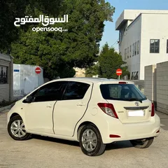  4 Toyota Yaris 2012 hatchback