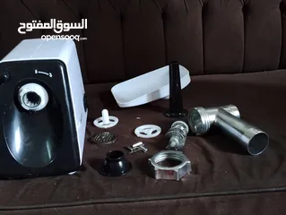  6 ماكنه لحمه للبيع بسعر مغري جدا استعمال مرة وحده معها كفالتها