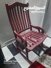  1 كرسي خشب هزاز