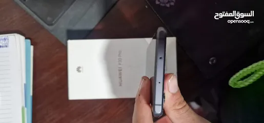  1 هواوي p30 pro بحالة الجديد بسعر حرق معو كرتونتوا 8g رام و 128 جيجا يدعم خدمات قوقل