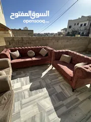  1 طقم كنب 7 مقاعد بحالة جيدة جدا وقابل للتفاوض