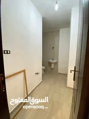  11 شقة مميزة - خلدا - 4نوم 1ماستر - 225م - ارضية - قرب الخدمات العامة