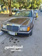  1 سياره مارسدس موديل 85 بغداد