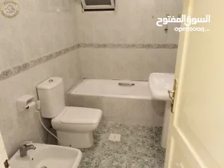  25 شقة أرضية مميزة للبيع في خلدا  - خلف الموفنبيك وقرب لاكي 210م مع حديقة وترسات 80م