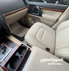  8 تويوتا لاندكروزر 2013 محول خارجي 2019 فحص كامل فل كامل اسود ملوكي